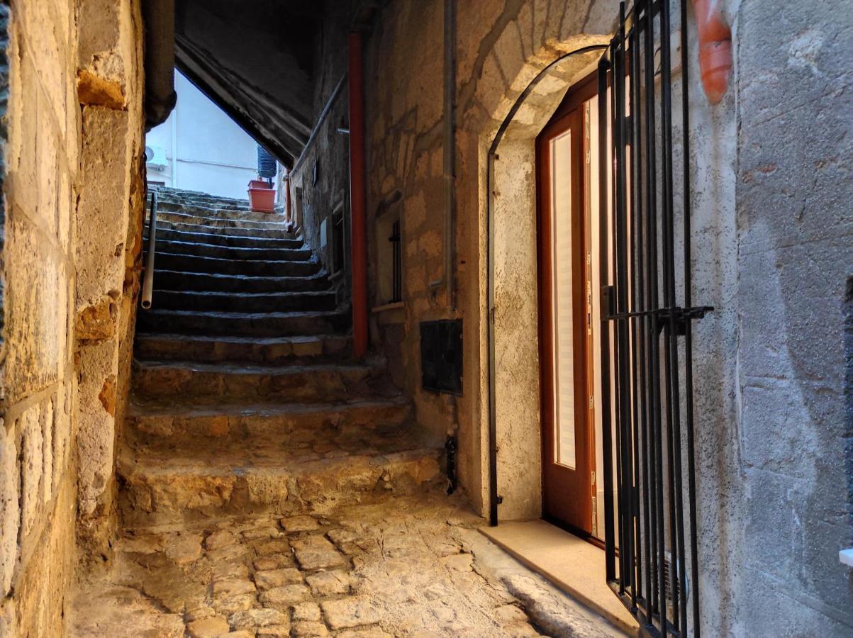 Appartamento Al Portico Petralia Sottana Esterno foto
